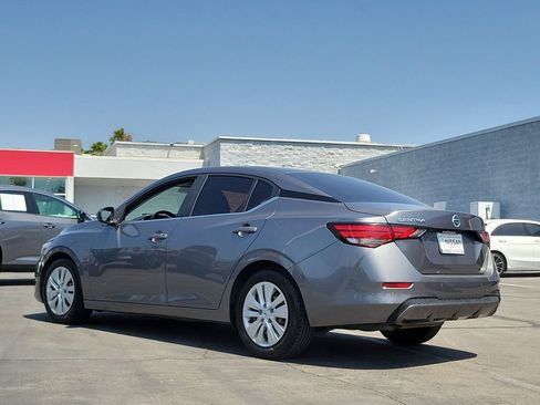 Used 2022 Nissan Sentra S FWD image 2