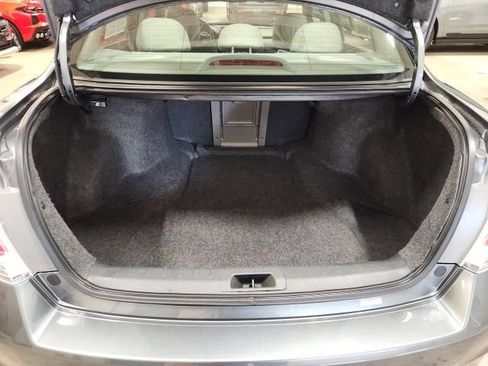 Used 2011 Honda Accord EX-L image 26