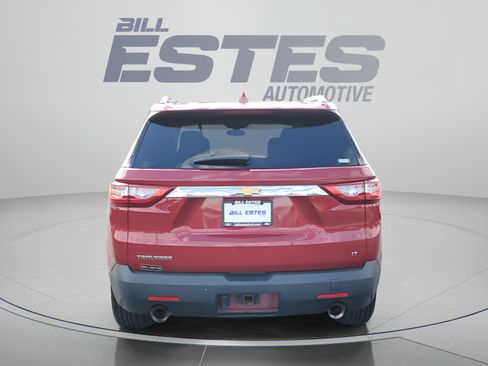 Used 2018 Chevrolet Traverse LT FWD image 3