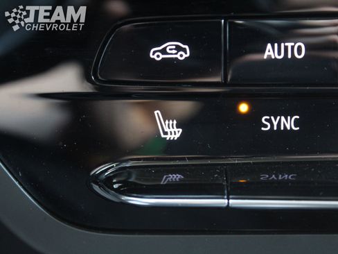 Used 2023 Buick Envision Essence AWD/4WD image 17