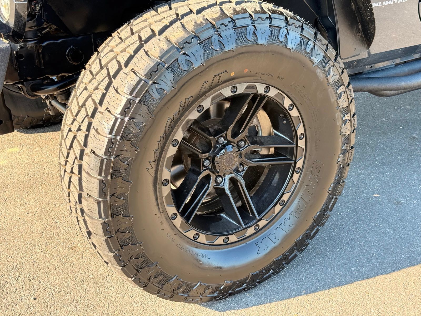 Used 2017 Jeep Wrangler Unlimited Sport AWD/4WD image 17