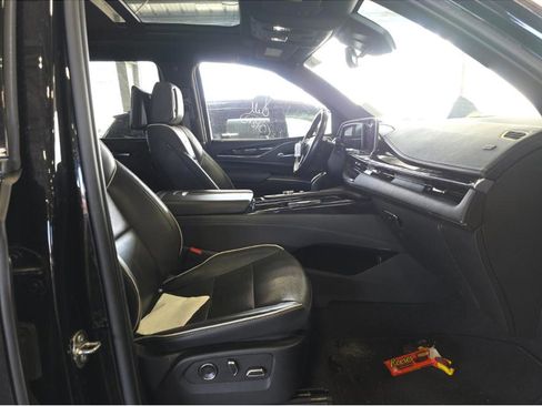 Used 2023 Cadillac Escalade Sport image 13