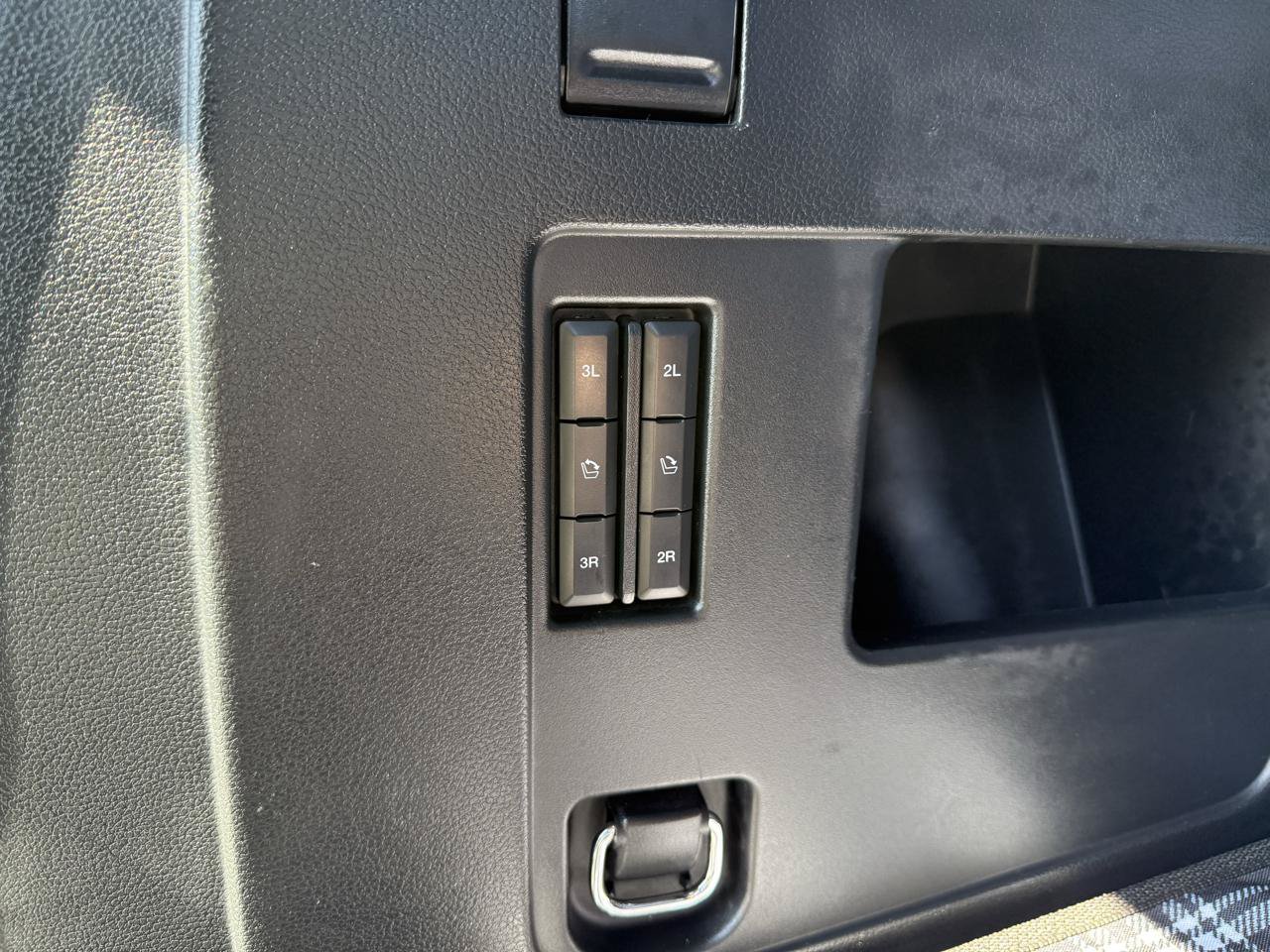 Used 2021 Ford Expedition Limited AWD/4WD image 19