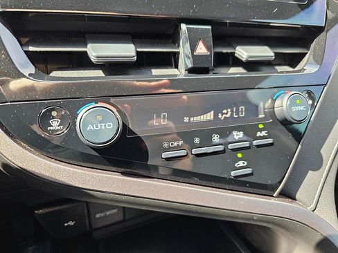 Certified 2023 Toyota Camry SE AWD/4WD image 28