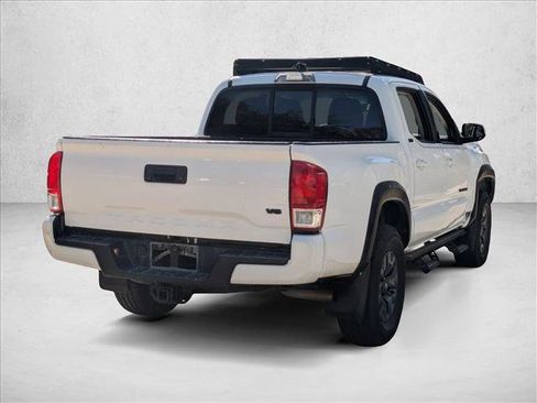 Used 2021 Toyota Tacoma SR5 w/ Trail Edition image 5