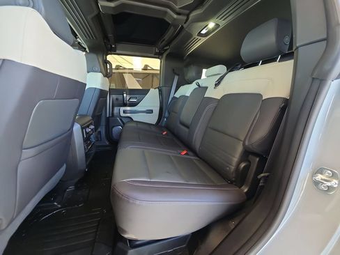Used 2026 GMC Hummer EV SUV AWD/4WD image 26