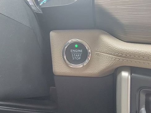 Used 2024 Ford Expedition Max Limited image 31