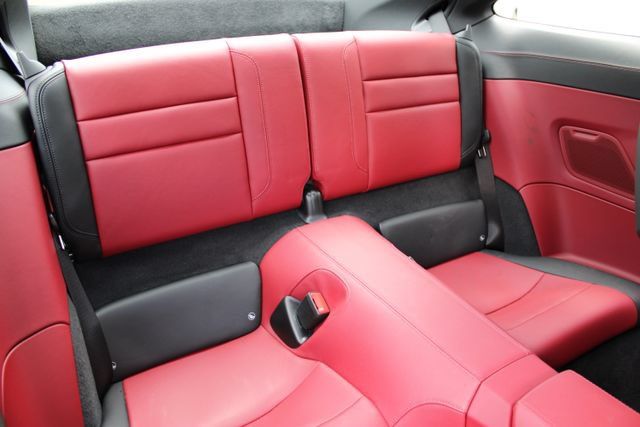 Used 2025 Porsche 911 Carrera RWD image 14