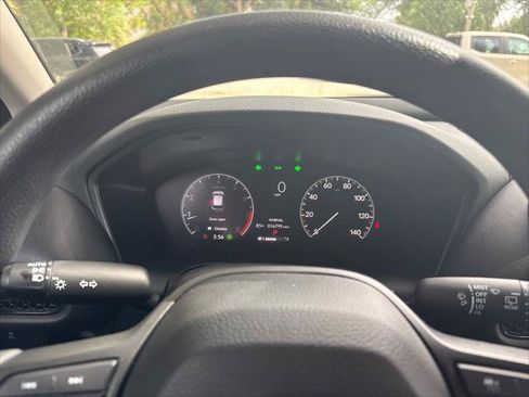 Used 2024 Honda HR-V LX image 31