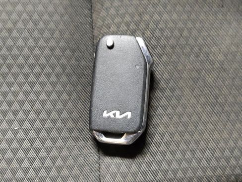 Used 2023 Kia Soul LX w/ Option Group 015 FWD image 32