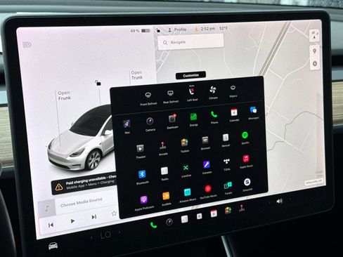 Used 2021 Tesla Model Y Long Range AWD/4WD image 16