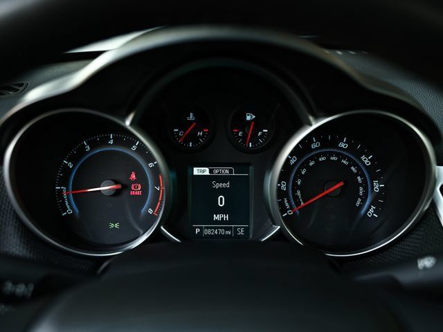 Used 2015 Chevrolet Cruze LT FWD image 29