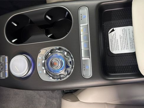 New 2026 Genesis GV60 RWD image 19