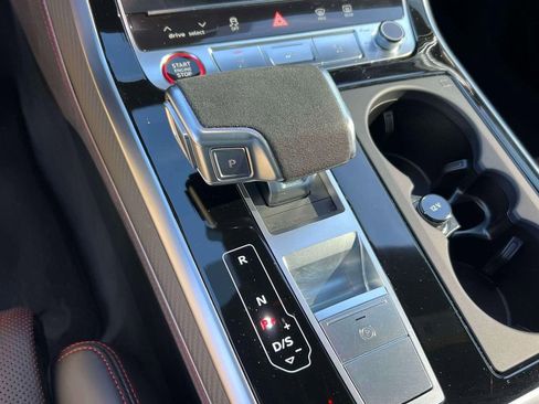 Used 2025 Audi RS Q8 performance image 30