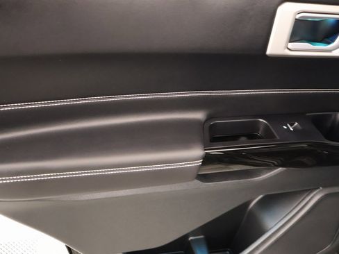 Used 2024 Ford Explorer ST w/ Equipment Group 401A image 19