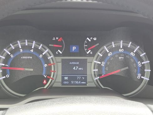 Used 2018 Toyota 4Runner Limited AWD/4WD image 19