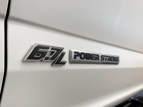 Used 2022 Ford F550 4x4 Regular Cab Super Duty image 9