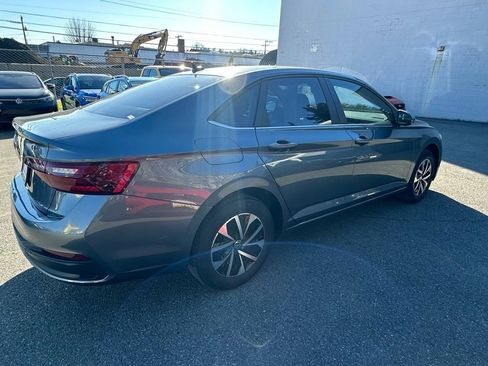 Used 2023 Volkswagen Jetta S image 7