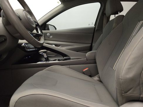 Used 2021 Hyundai Elantra SEL w/ Convenience Package image 17