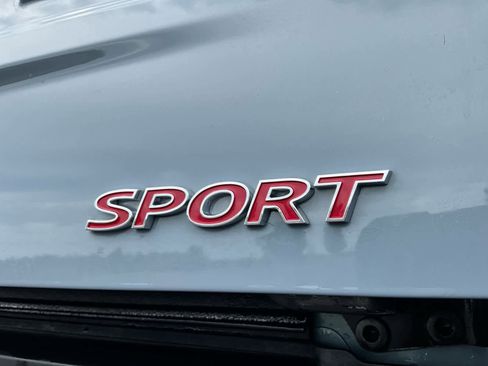 Used 2025 Honda Ridgeline Sport image 18
