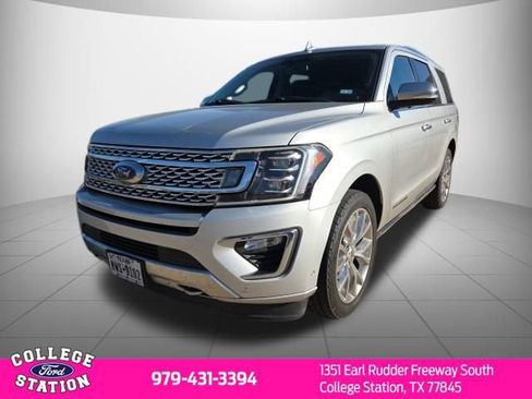 Used 2019 Ford Expedition Platinum image 2
