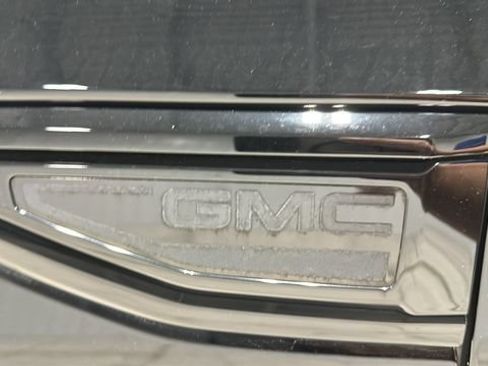 Used 2024 GMC Yukon Denali AWD/4WD image 42