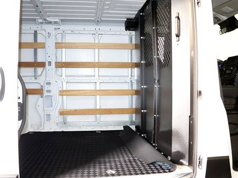 Used 2025 RAM ProMaster 2500 w/ U-Haul Equipment Group FWD image 27