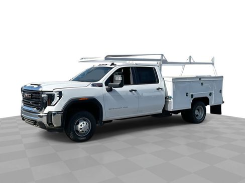 New 2025 GMC Sierra 3500 Pro w/ Convenience Package image 1