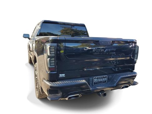 Used 2024 GMC Sierra 1500 Denali Ultimate AWD/4WD image 3