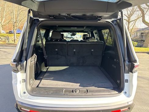 New 2026 Jeep Grand Wagoneer L 4WD image 13