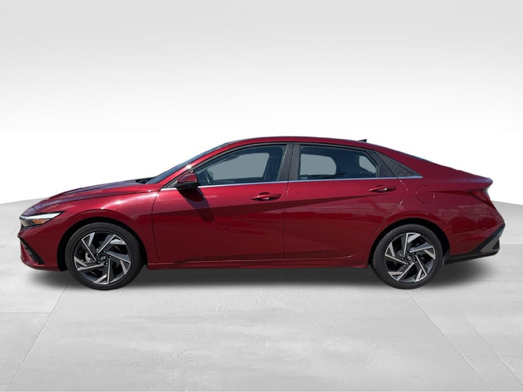 Used 2024 Hyundai Elantra Limited FWD image 27
