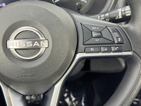 Used 2023 Nissan Kicks SV image 19