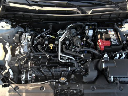 Used 2024 Nissan Altima 2.5 SV image 41