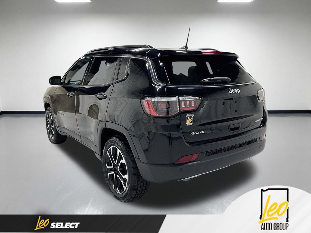Used 2023 Jeep Compass Limited AWD/4WD image 10