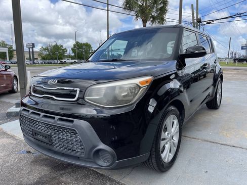 Used 2014 Kia Soul + w/ Audio Package FWD image 1