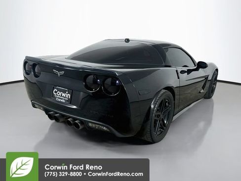 Used 2005 Chevrolet Corvette Coupe w/ Preferred Equipment Group RWD image 9