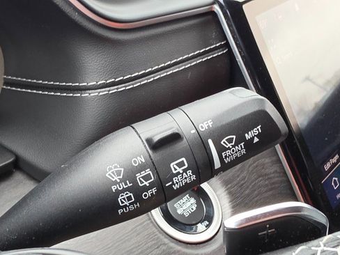 Used 2021 Jeep Grand Cherokee L Limited image 41