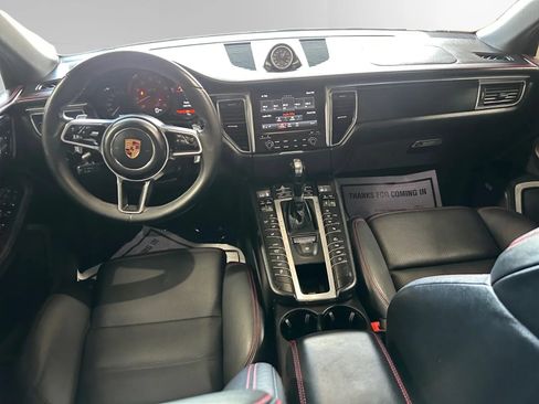 Used 2017 Porsche Macan GTS AWD/4WD image 19
