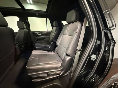 Used 2024 Chevrolet Tahoe RST w/ Luxury Package AWD/4WD image 8