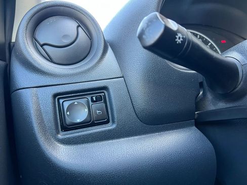 Used 2019 Nissan Versa SV FWD image 22