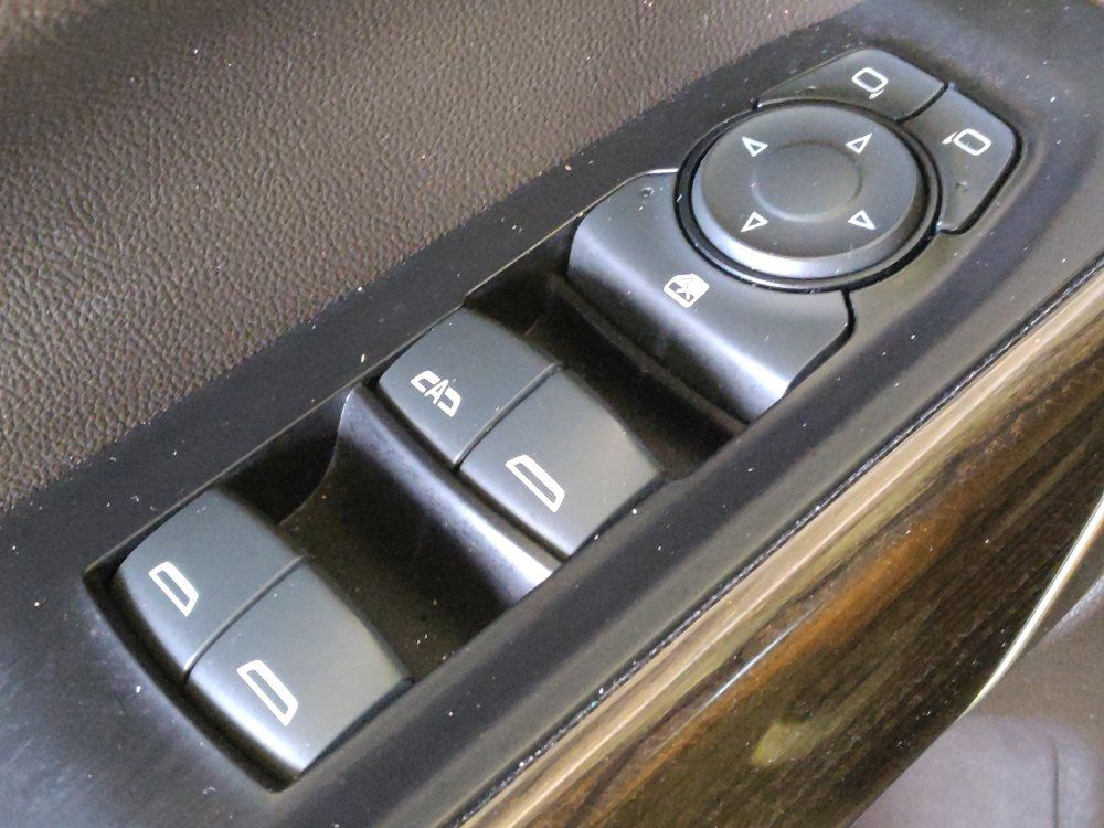 Used 2020 Chevrolet Silverado 1500 LT RWD image 27