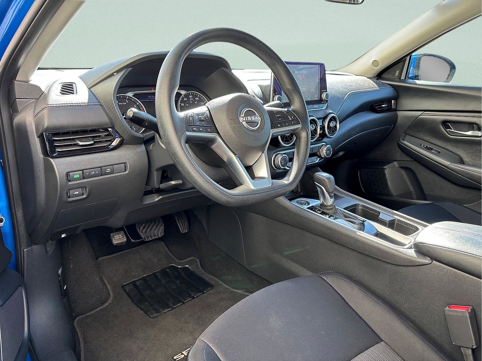 Used 2025 Nissan Sentra SV FWD image 14