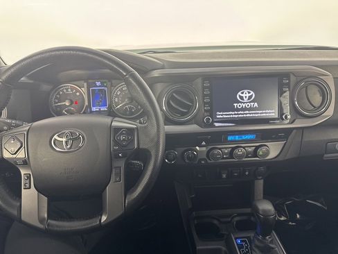 Used 2023 Toyota Tacoma TRD Off-Road image 24