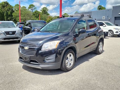 Used 2015 Chevrolet Trax LT w/ LT Plus Package AWD/4WD image 5