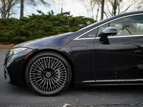 Used 2022 Mercedes-Benz EQS 580 580 image 5