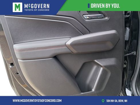 Used 2023 Chevrolet Colorado Z71 w/ Z71 Convenience Package 2 image 12