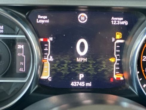 Used 2023 Jeep Gladiator Mojave AWD/4WD image 27