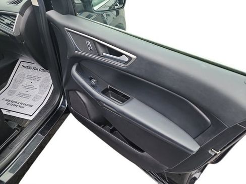 Used 2019 Ford Edge SEL w/ Equipment Group 201A AWD/4WD image 12