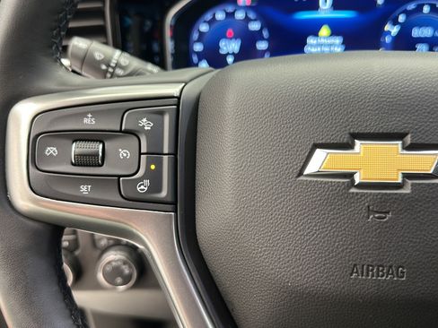 Used 2025 Chevrolet Silverado 1500 LT AWD/4WD image 17