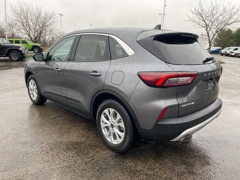 Used 2023 Ford Escape Active image 5